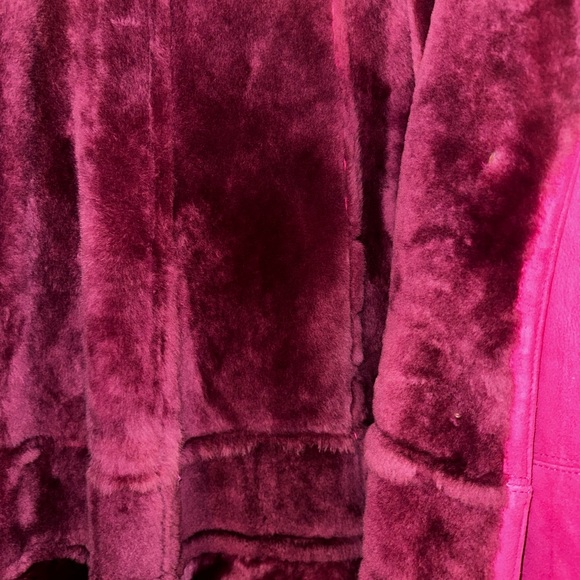 Beautiful SHEARLING Spanish Merino suede coat; worn once; dry cleaned; perfect! - Picture 6 of 11
